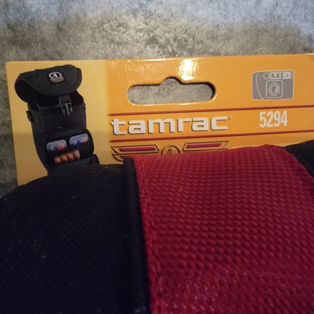 Tamrac 5294 Digital Video Camera Bag T94 Padded Red/Black, Cannon, Sony Etc. 🔥
